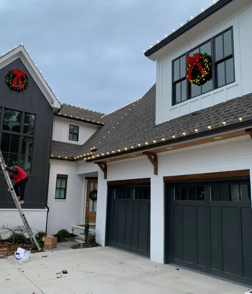 Professional exterior Christmas-light installation
